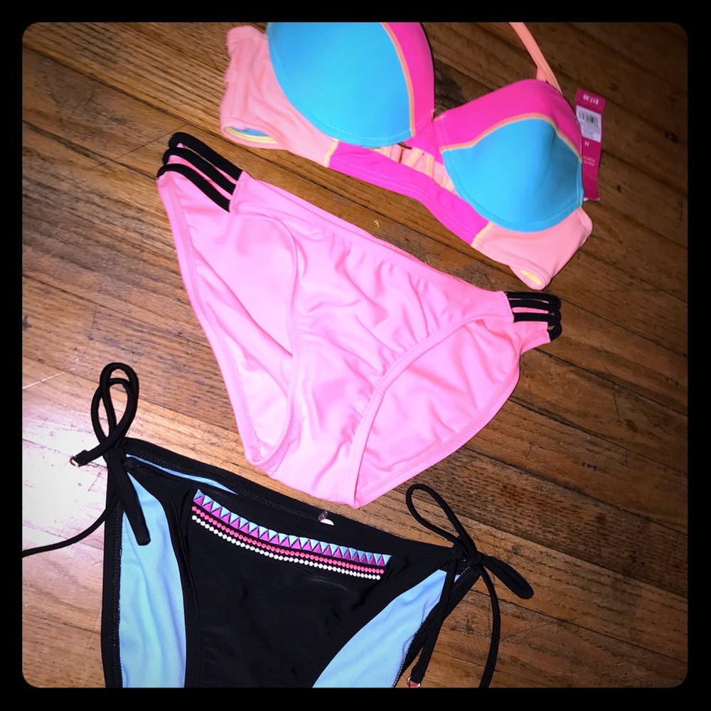 3piece Pushup top & 2Matching bottoms Medium